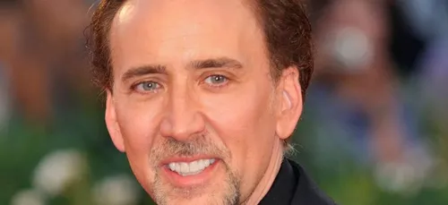 La police débarque chez Nicolas Cage, trop bruyant au lit avec sa...