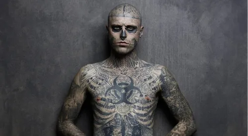 Le mannequin Zombie Boy est mort
