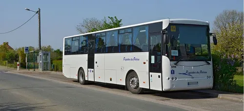 Yonne : accident entre un car scolaire et une voiture à Monéteau