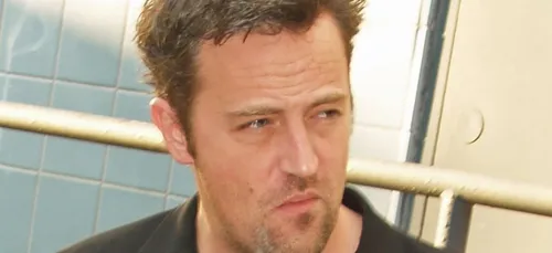 Friends : gravement malade, Matthew Perry révèle être hospitalisé...