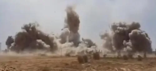 Vidéo : des soldats israéliens fêtent la destruction d'une mosquée...