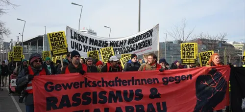 Vienne : les autrichiens se mobilisent et marchent contre...