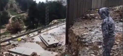 Une partie du « mur de la honte » s’effondre à Jérusalem (Vidéo)