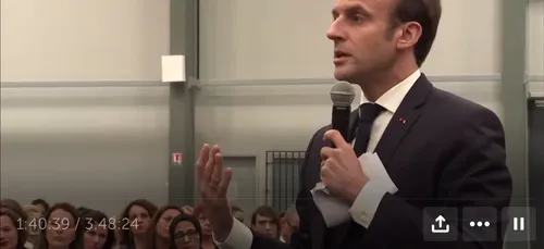 Macron réaffirme la laïcité comme une liberté