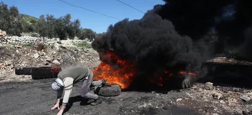 8 mars : Cinq Palestiniens blessés, à Gaza par des balles réelles...
