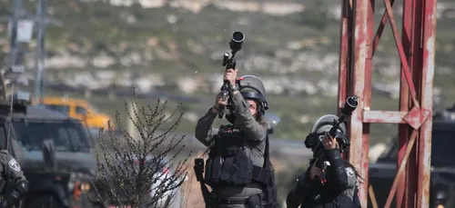 Palestine : Affrontements en Cisjordanie occupée, entre l'armée...