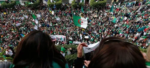 Algérie - semaine 10: des foules impressionnantes à travers le pays...