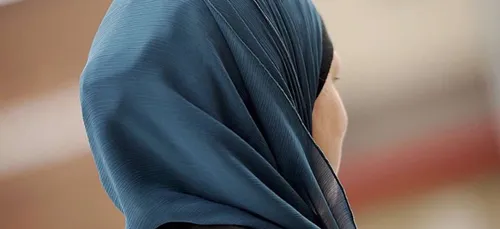 Le Sénat à l’offensive contre les femmes voilées