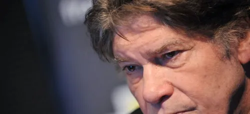 France :  Pierre Péan, l'auteur de "Main basse sur Alger",...