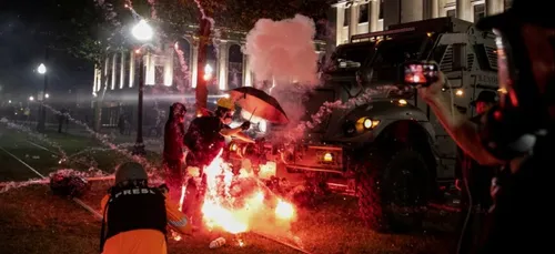 Amérique: Deux morts dans des émeutes dans le Wisconsin déclenchées...