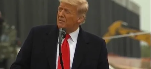 Trump sur la défensive : il dénonce une chasse aux sorcières et...