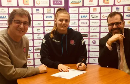 Handball : Barbara Moretto prolonge avec les #Artistes !