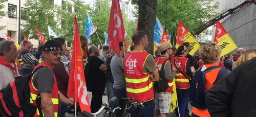 Ils étaient près de 1500 à défiler à Dijon pour le 1er mai