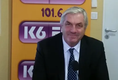 François Sauvadet donne les résultats de la consultation des maires...