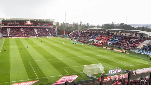 DFCO: La Tribune Ouest rebaptisée tribune Doras