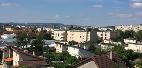 « Le marché du logement neuf a brusquement chuté depuis quelques...