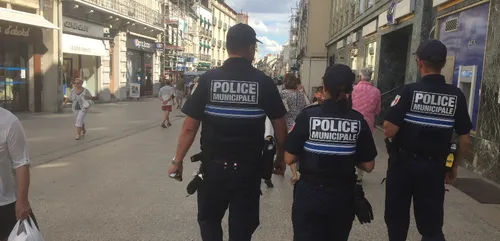 La police vous met en garde