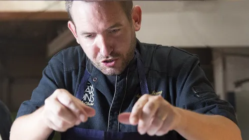 Le chef cuisinier de la Cloche sort un livre de recette