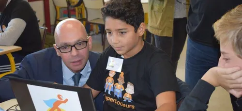 Des collégiens de Chenove apprennent a coder