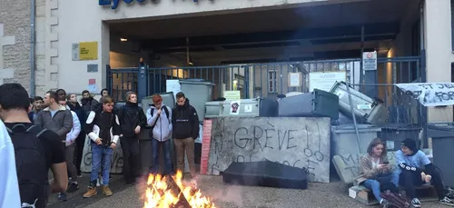 Le SNES-FSU Dijon rappelle le « droit de manifester » des lycéens