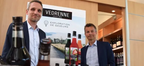 Le fabricant de liqueur de cassis Pagès Védrenne redessine sa gamme...