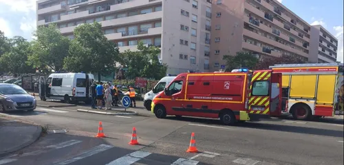 Accident avenue Eiffel à Dijon
