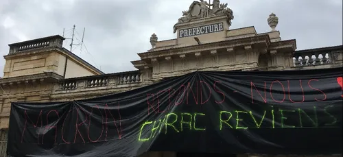 La préfecture de Côte d’Or bâchée par des agriculteurs