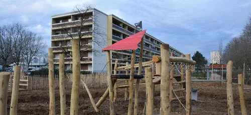 La ville de Chenôve créée « la cabane » pour les enfants et les...
