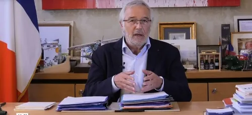 François Rebsamen précise les modalités de distribution des masques...