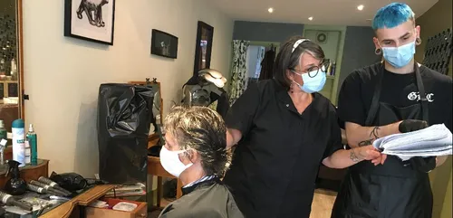 Comme tous les salons de coiffure, « L’atelier de Paola » a repris...