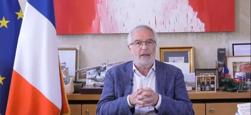 François Rebsamen répond une nouvelle fois aux Dijonnais