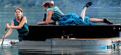 Le Piano du lac présente son spectacle "MELTING FLOTTE" ce soir et...
