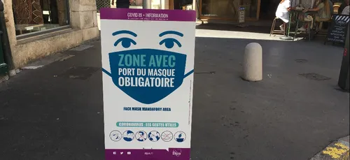 Les panneaux rappel port du masque sont arrivés à Dijon