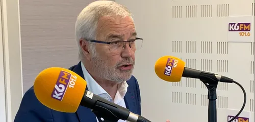 François Rebsamen s'inquiète de la lenteur de la campagne de...