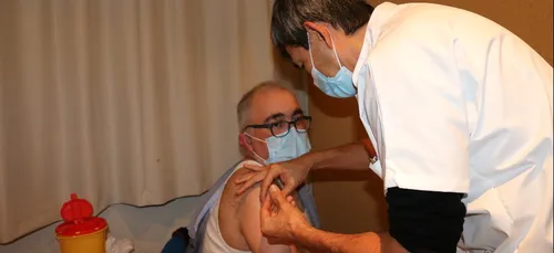 Plus de 73 000 personnes déjà vaccinées contre le COVID-19 en...