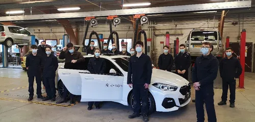 Le Groupe Savy offre une BMW à l’Ecole des Métiers de Dijon