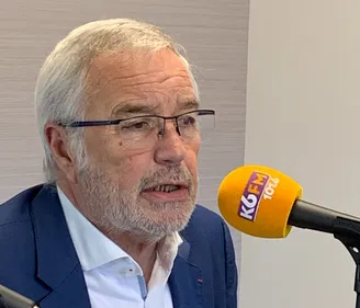 François Rebsamen accusé de diffamation