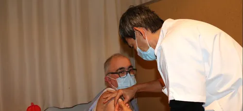 Vaccination contre le COVID-19 : 1550 doses supplémentaires en Côte...