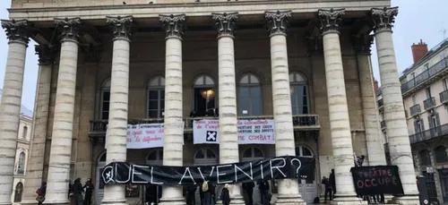Le grand théâtre de Dijon occupé