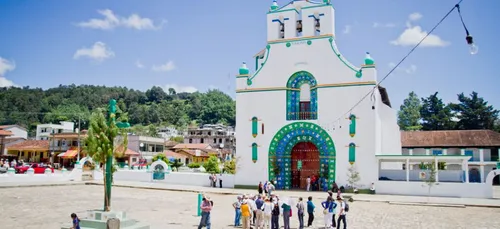 Au Mexique, on tue les poules à l'église !