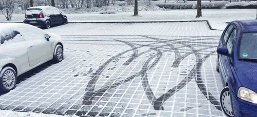 Près de 2000 naufragés de la route ont dormi dans leur voiture sur...