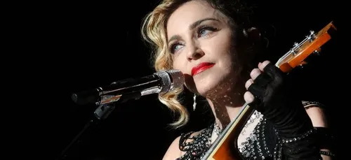 Madonna : sa fille s'affiche avec des poils sous les aisselles pour...