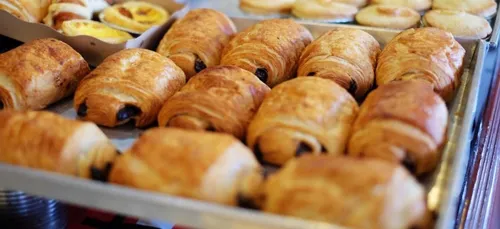 La bataille « pain au chocolat » contre « chocolatine » arrive à...