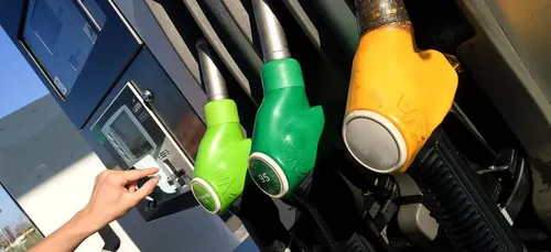Blocage des raffineries : la carte des stations essence en pénurie...