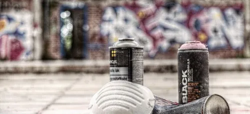 Adjugée aux enchères pour 1,2 million, une œuvre de Banksy...