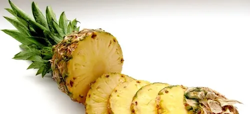 Couple : les bienfaits insoupçonnés du jus d’ananas sur votre...