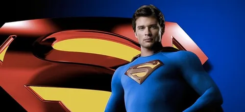 Découvrez à quoi ressemble désormais Tom Welling (Smallville),...