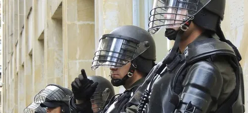 Paris : enquête ouverte après une violente arrestation