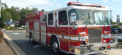 Ce calendrier des pompiers sort le grand jeu (photos)