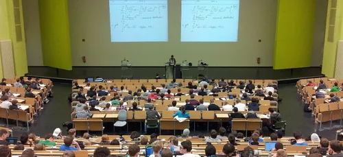 Université de Tolbiac : une altercation entre un professeur et des...